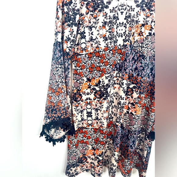 EST. 1962 Multi Color Floral Print Dress, Size 6 - Picture 3 of 9